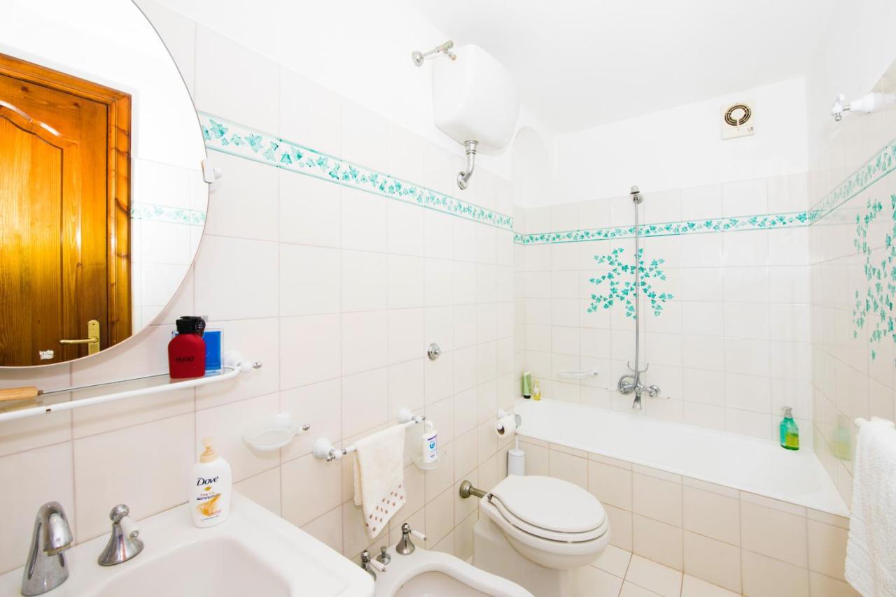 Villa Savina - Elegant Family Villa Overlooks Amalfi Coast - ポジターノ エクステリア 写真