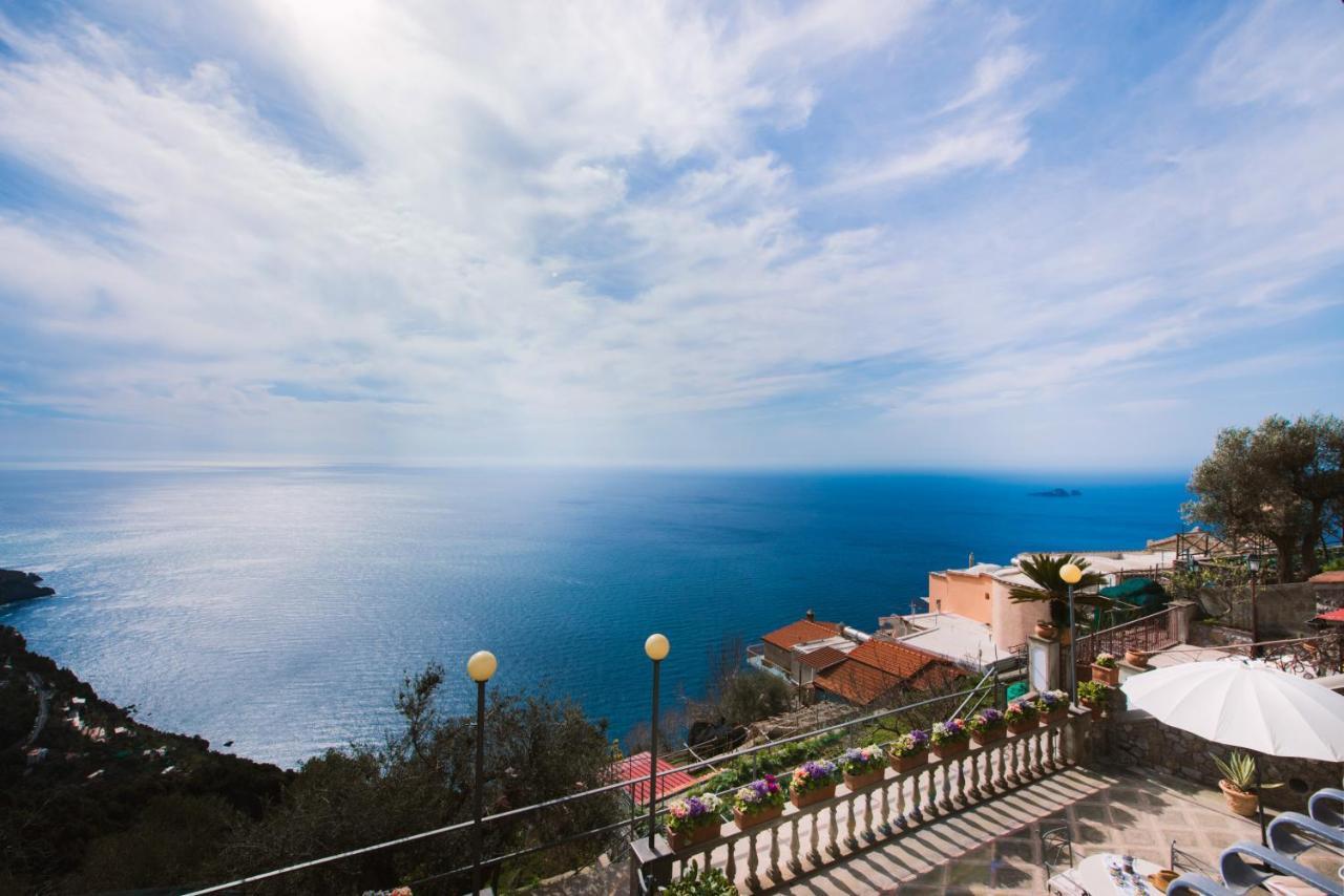 Villa Savina - Elegant Family Villa Overlooks Amalfi Coast - ポジターノ エクステリア 写真