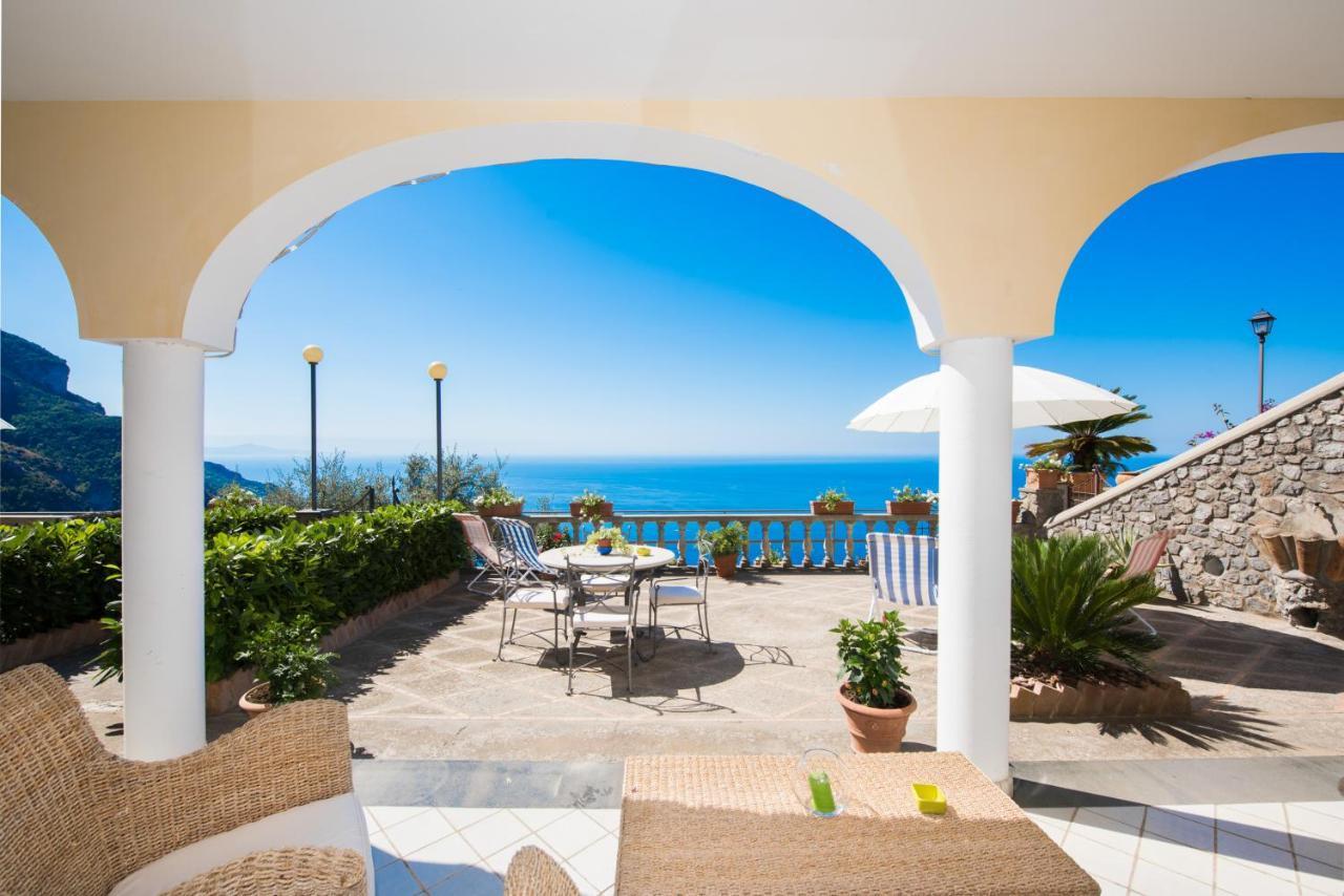 Villa Savina - Elegant Family Villa Overlooks Amalfi Coast - ポジターノ エクステリア 写真